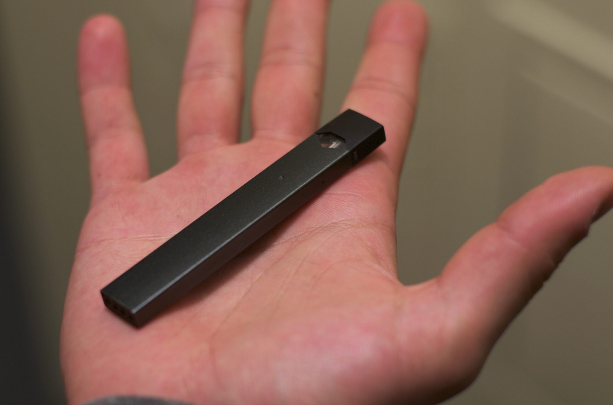 what is the difference between a juul and a vape Evidence shows illegally marketed vaping as safer than smoking GeekVape P Series Coil Coil Tier Price FLAVOR:Blackberry Blueberry