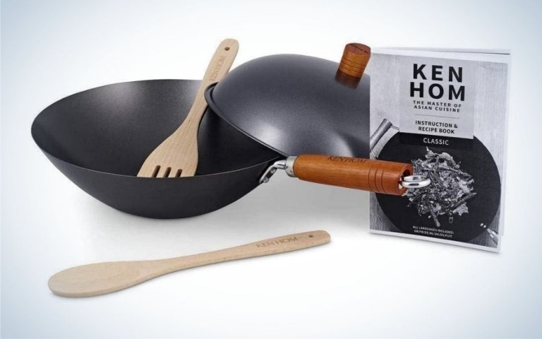 Black, carbon steel wok set with lid and tools