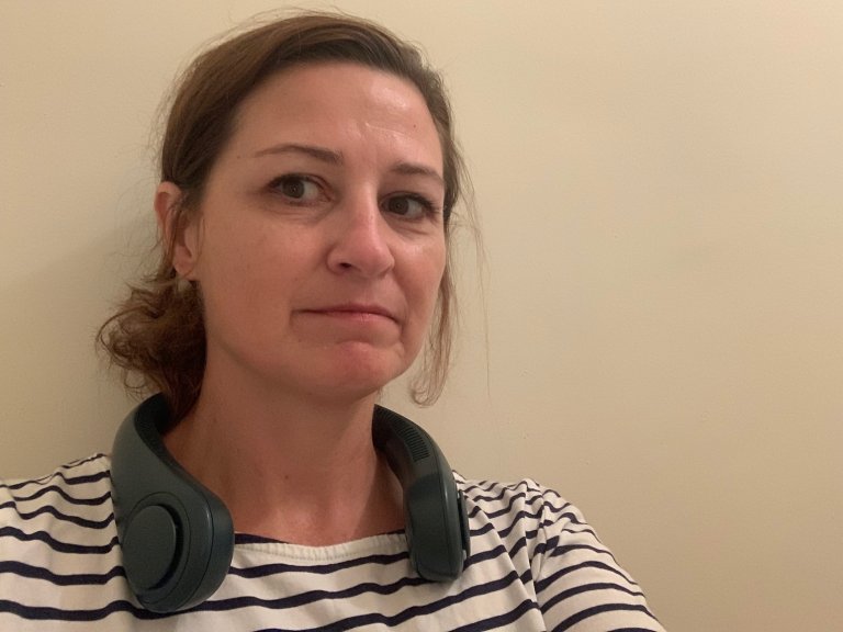 JisuLife makes one of the best portable fans for your neck.