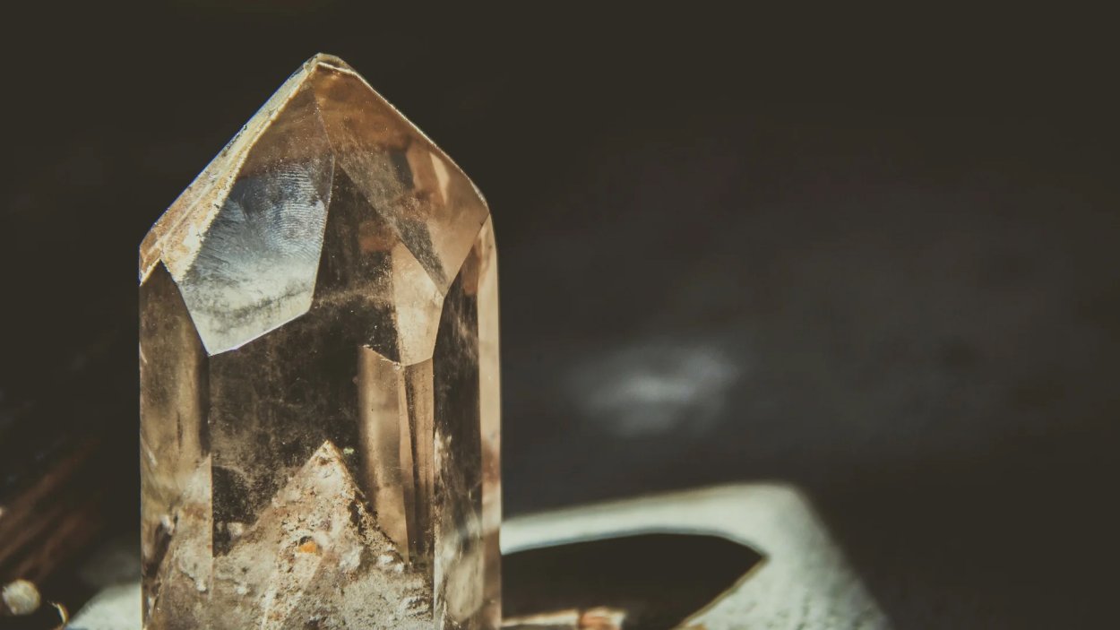 What the heck is a time crystal, and why are physicists obsessed with ...