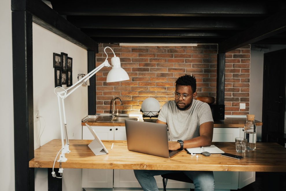 best lighting for desk work