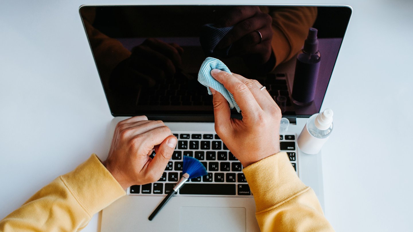 How to clean a computer screen | Popular Science