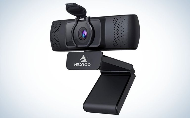 NexiGo N930P 1080P is the best cheap webcam with autofocus.