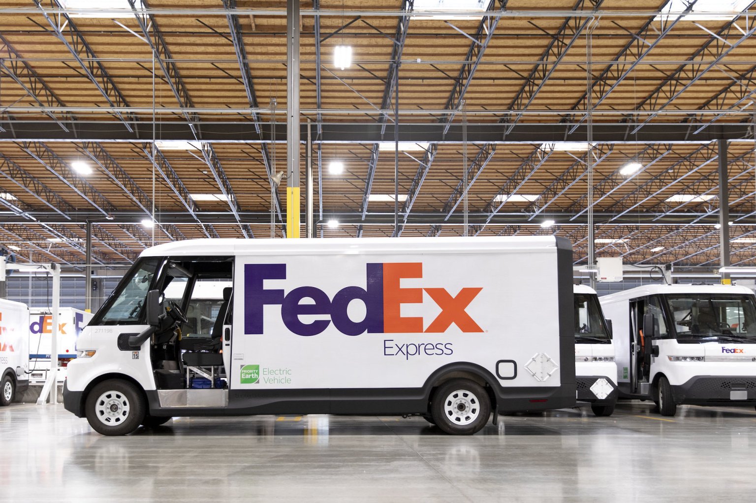 FedEx now has 150 electric delivery vans in California | Popular Science