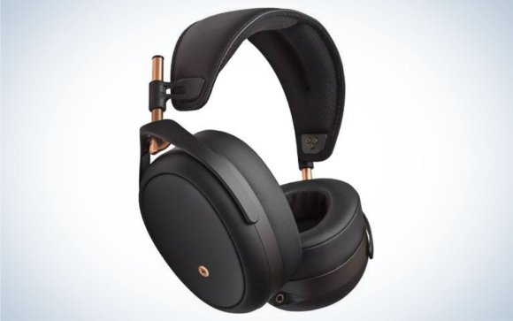 Meze LIRIC are the best closed back planar magnetic headphones.