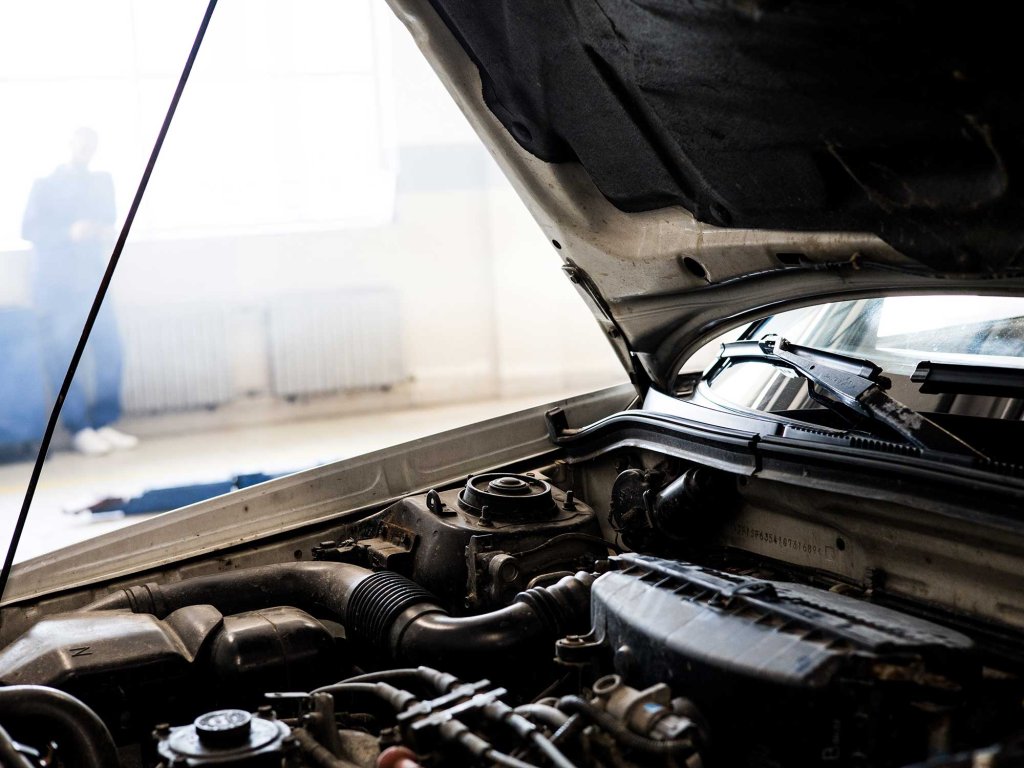 How to replace a car radiator | Popular Science