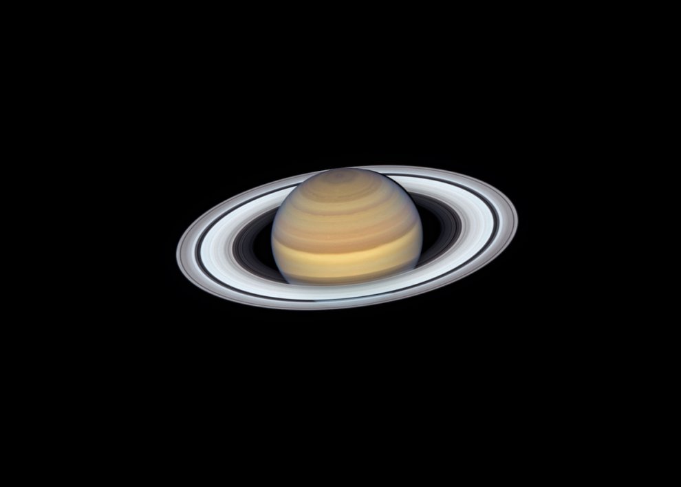 Saturn may owe its iconic rings to a long lost moon | Popular Science