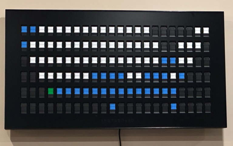 Vestaboard smart messaging display: A sign of things to come? | PopSci