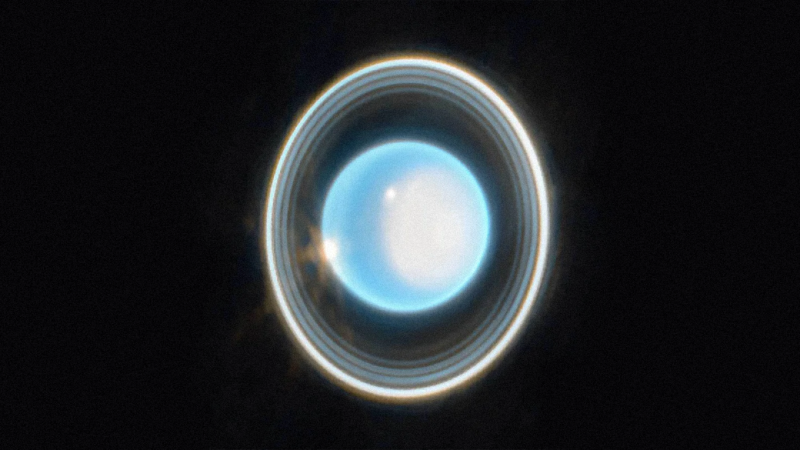 Uranus blasted a gas bubble 22,000 times bigger than Earth