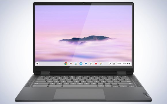 Lenovo IdeaPad Flex 5i on a plain white background.