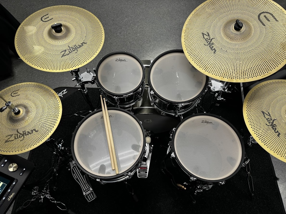 Zildjian e-drumset with sticks on the snare