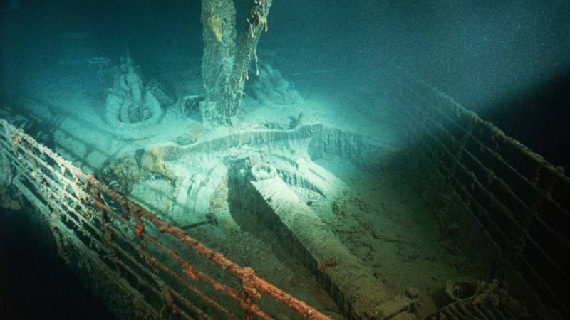 Billionaire plans to ride $20 million submersible to the Titanic