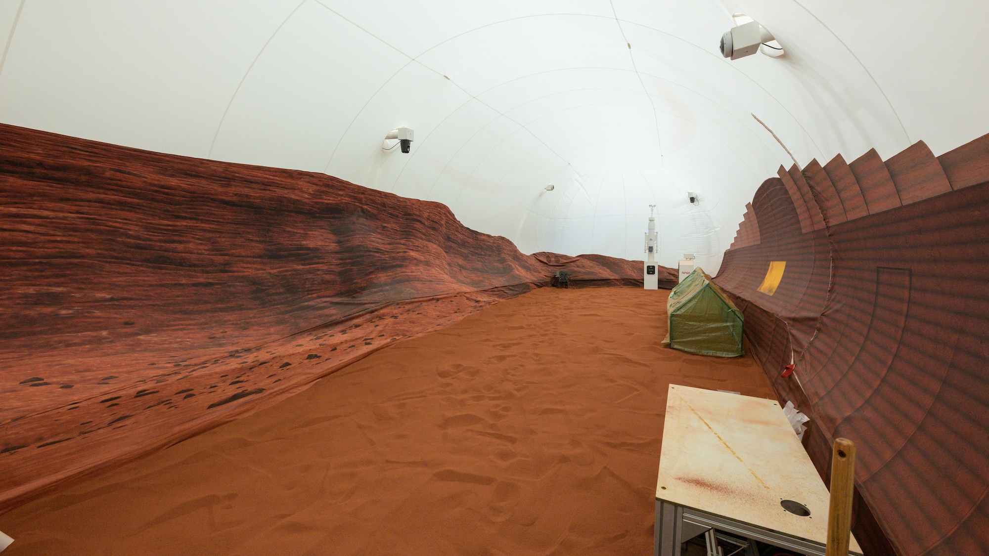 What it was like to spend a year in NASA’s Mars base simulation What it was like to spend a year in NASA’s Mars base simulation