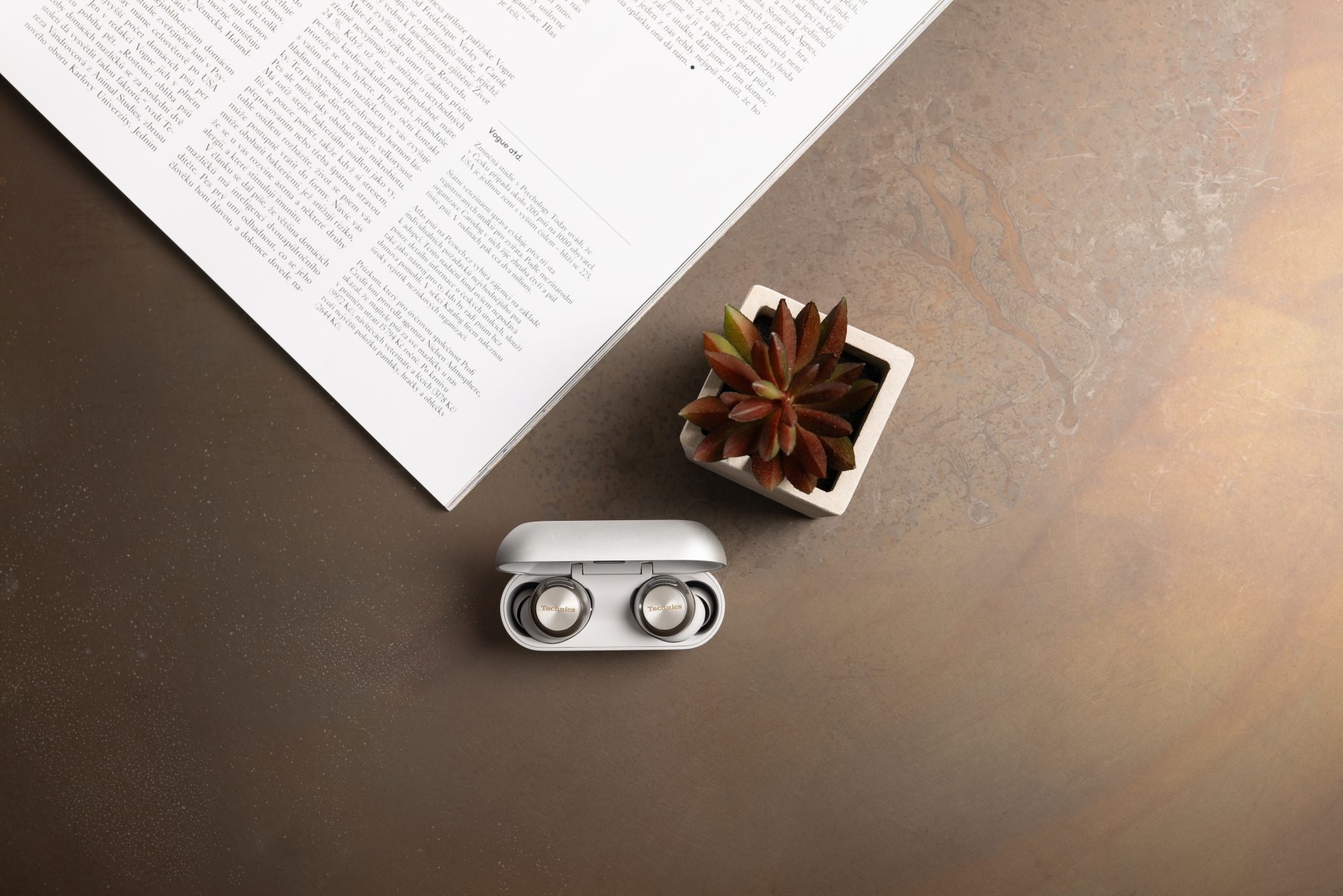 Technics EAH-AZ100 earbuds review: Magnetic fluid drivers deliver