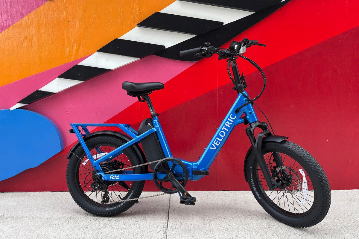 Velotric Fold 1 Plus review: A folding e-bike built for more than short  hops and tall people | Popular Science