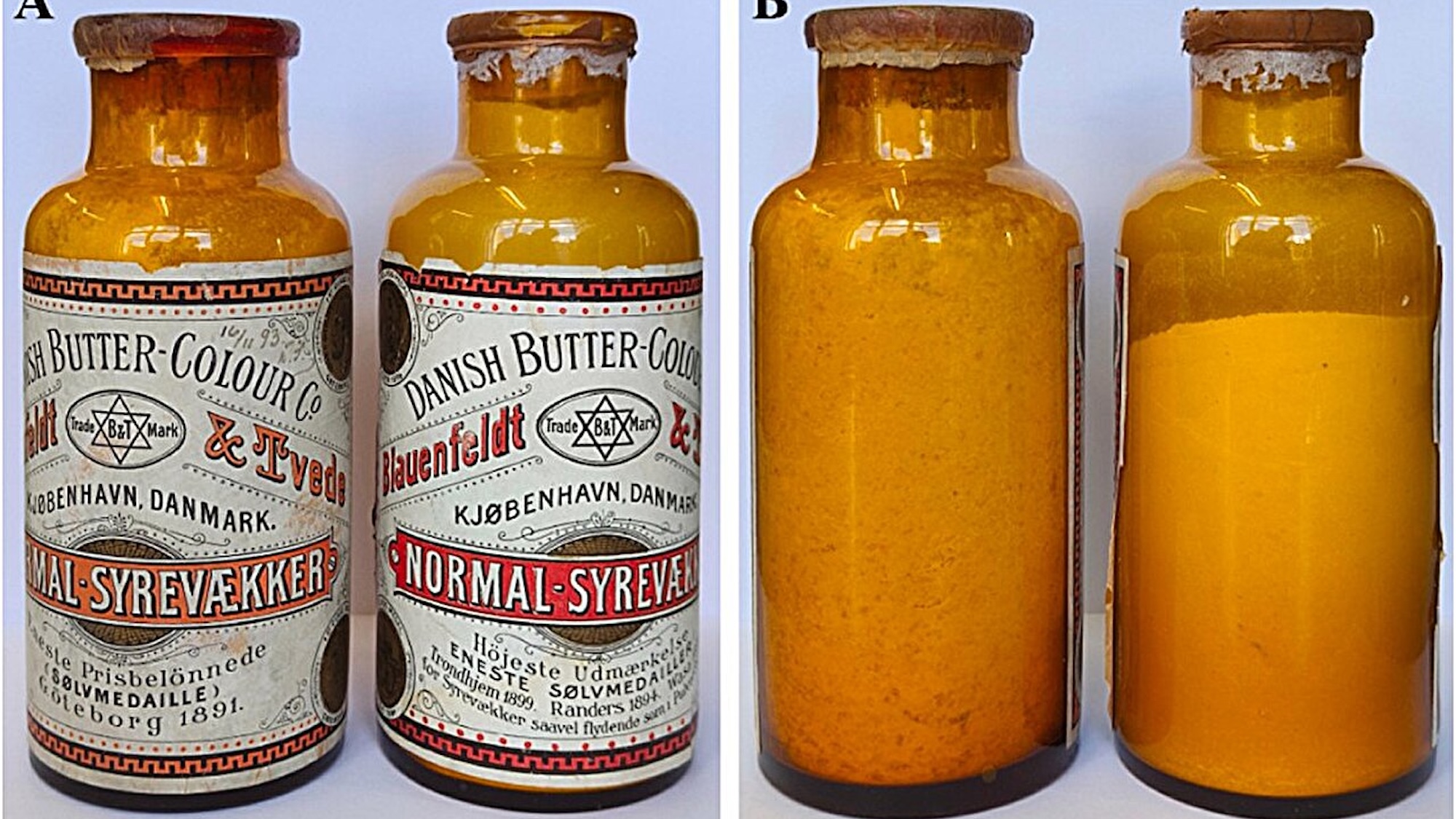 The front and back of two bottles of Danish lactic acid bacteria from the 1800s.