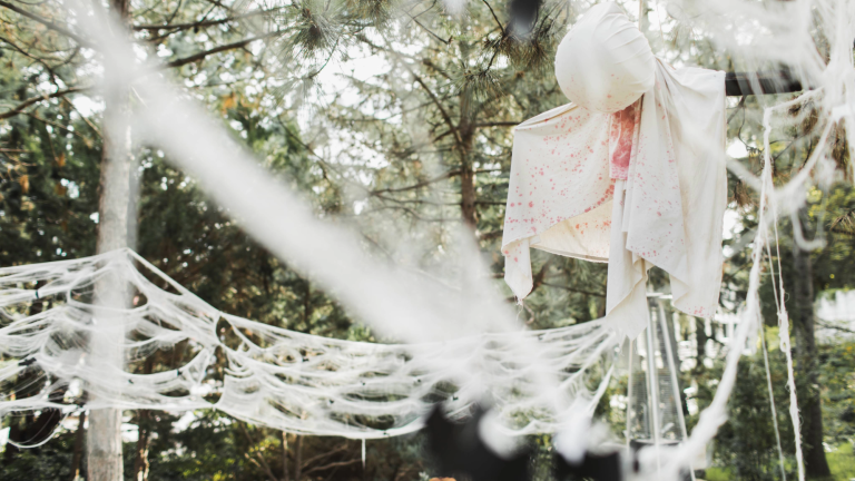 fake spider webs for halloween