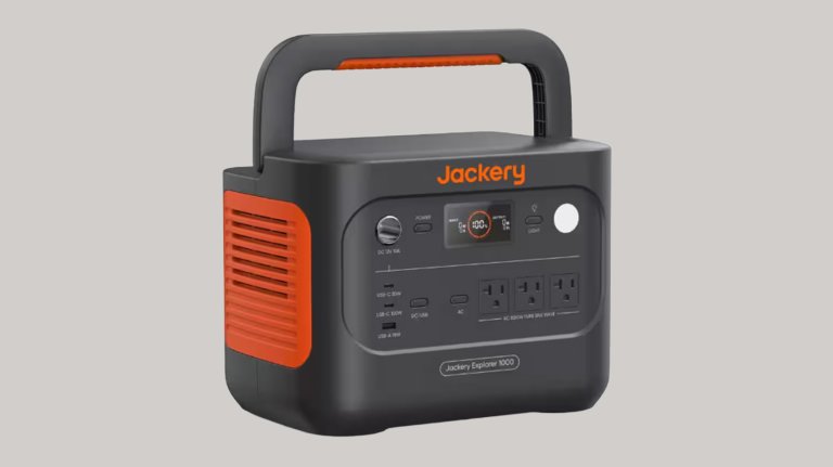 Jackery Explorer 1000 portable power station
