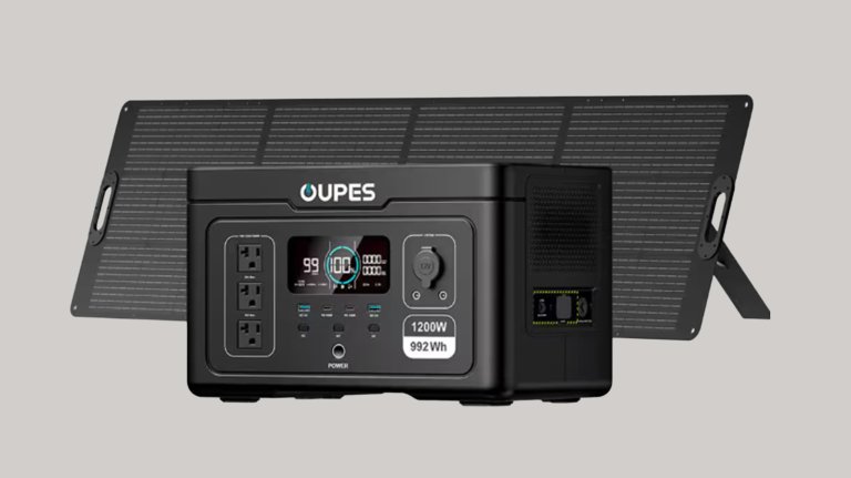 Oupes solar generator with solar panel