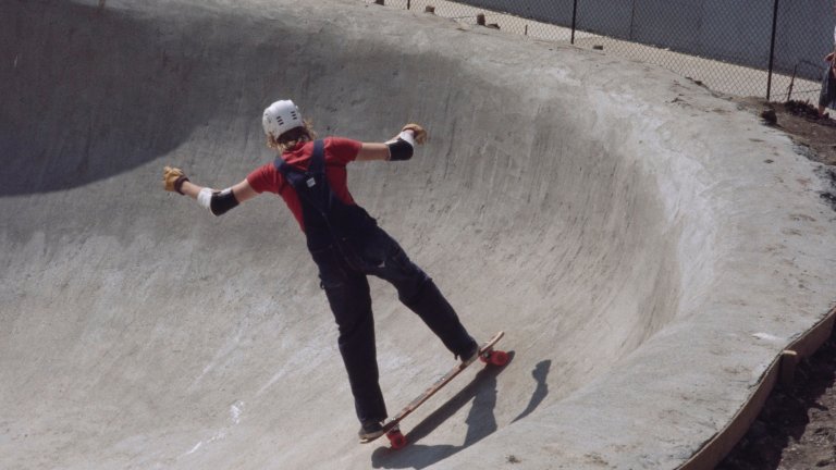 A skateboarder at 'Skate City', the newly-opened skateboarding park in Tooley Street, London, August 1977. (Photo by UPI/Bettmann Archive/Getty Images)