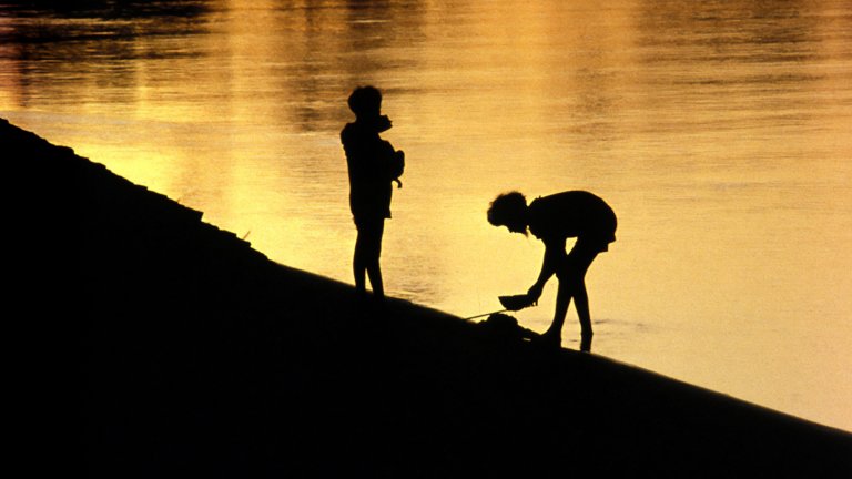 Awa Guajá couple, family of Takarentia, only contacted 5 days before this picture was taken, 1992.