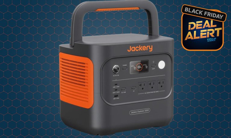 Jackery Explorer 2000 v2 Portable Power Station
