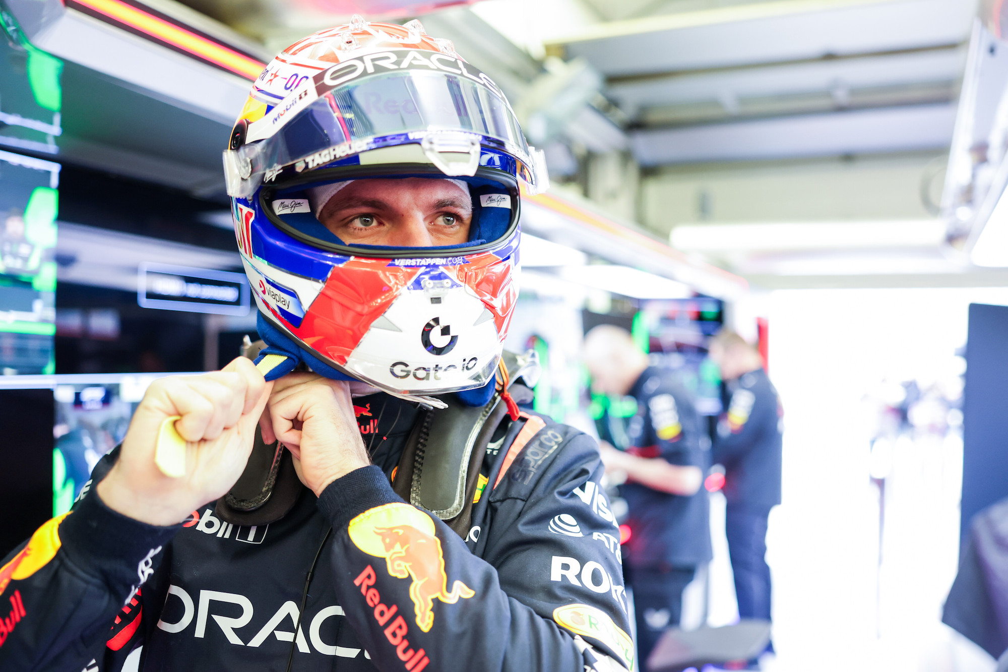 BAHRAIN, BAHRAIN - FEBRUARY 26: Max Verstappen of the Netherlands and Oracle Red Bull Racing prepares to drive in the garage during day one of F1 Testing at Bahrain International Circuit on February 26, 2025 in Bahrain, Bahrain. (Photo by Mark Thompson/Getty Images) // Getty Images / Red Bull Content Pool // SI202502260365 // Usage for editorial use only //