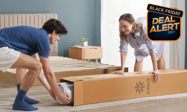 ZINUS 8-inch Green Tea Cooling Memory Foam Mattress, Queen — $139 (was $212.99)