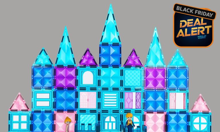 Magnetic tiles ice castle set assembled