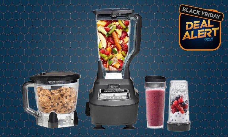 Ninja 8-cup blender kit on sale for Black Friday