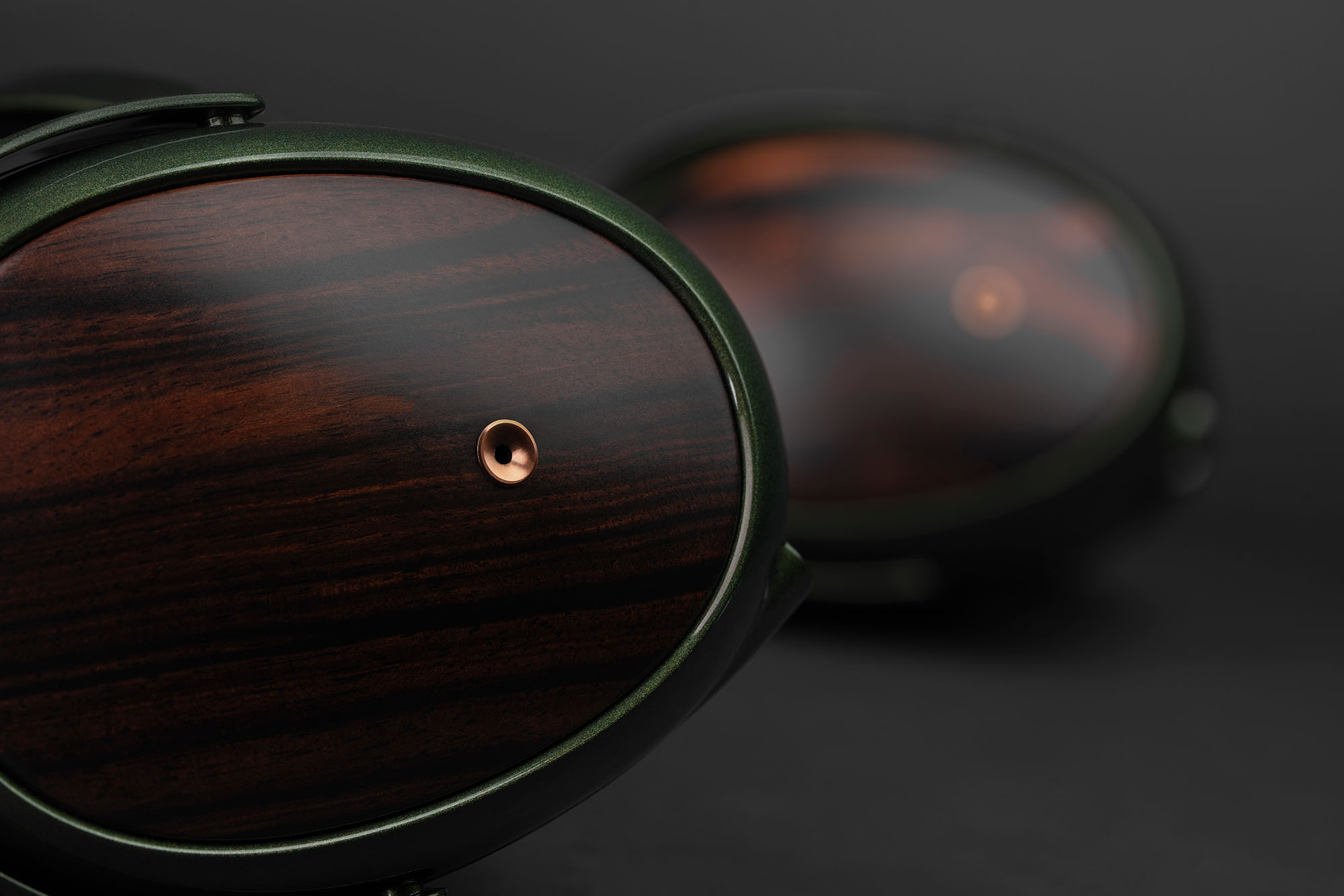 Meze Audio STRADA closed back dynamic driver headphones