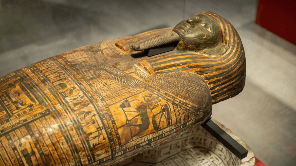 Scientists want you to smell ancient Egyptian mummies