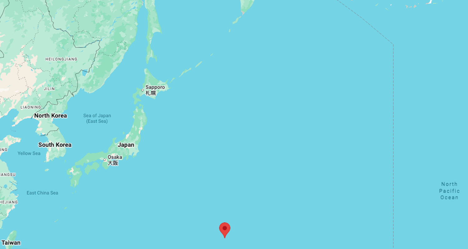 Google Maps screenshot showing Minamitorishima island in relation to Japan