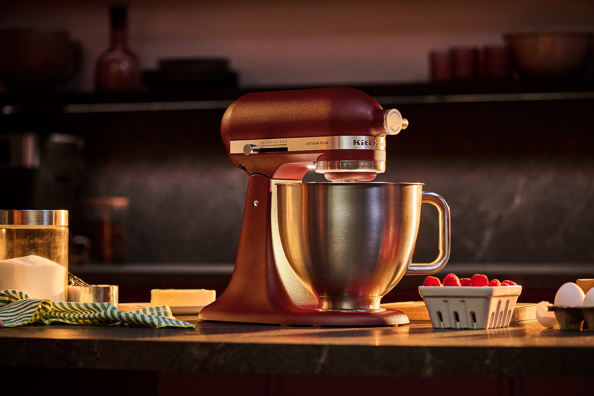 KitchenAid-Artisan-Plus-Mixer-