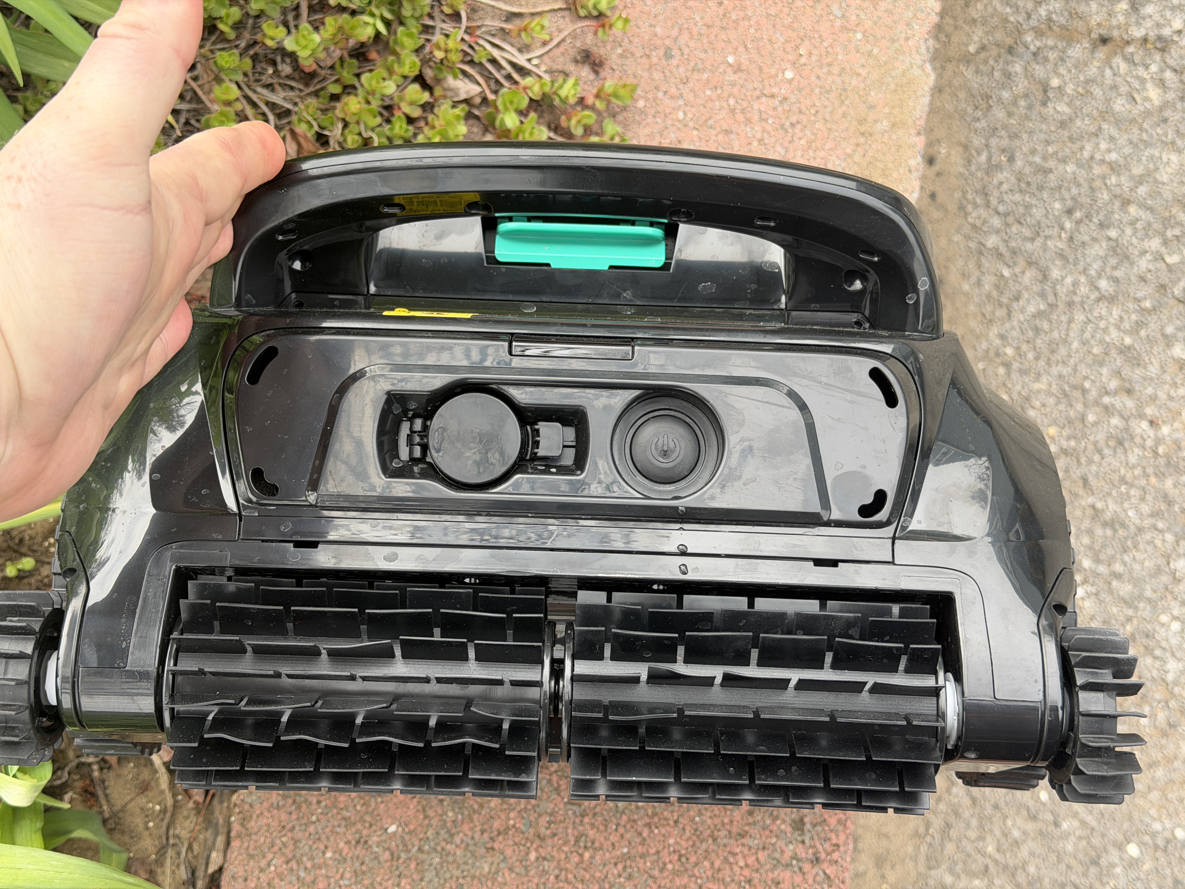 Wybot B1 robot vacuum back