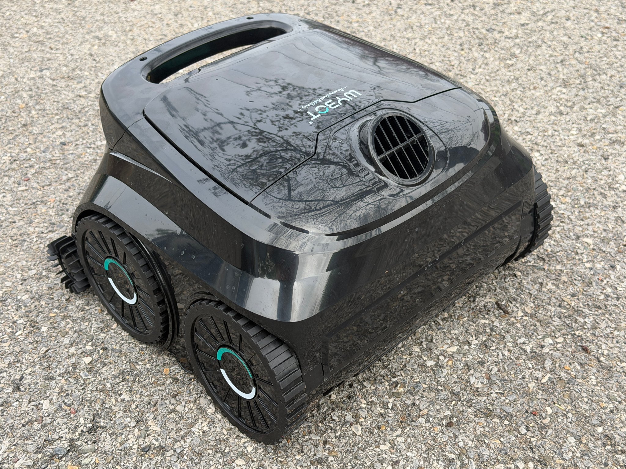 Wybot B1 robot vacuum on the ground
