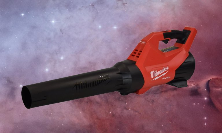 Milwaukee M18 Fuel Cordless leaf blower