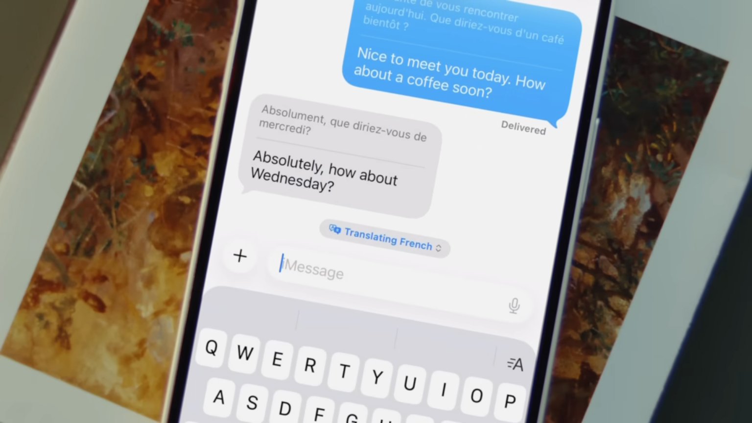 There's a helpful translation tool hidden in your iPhone Messages ...