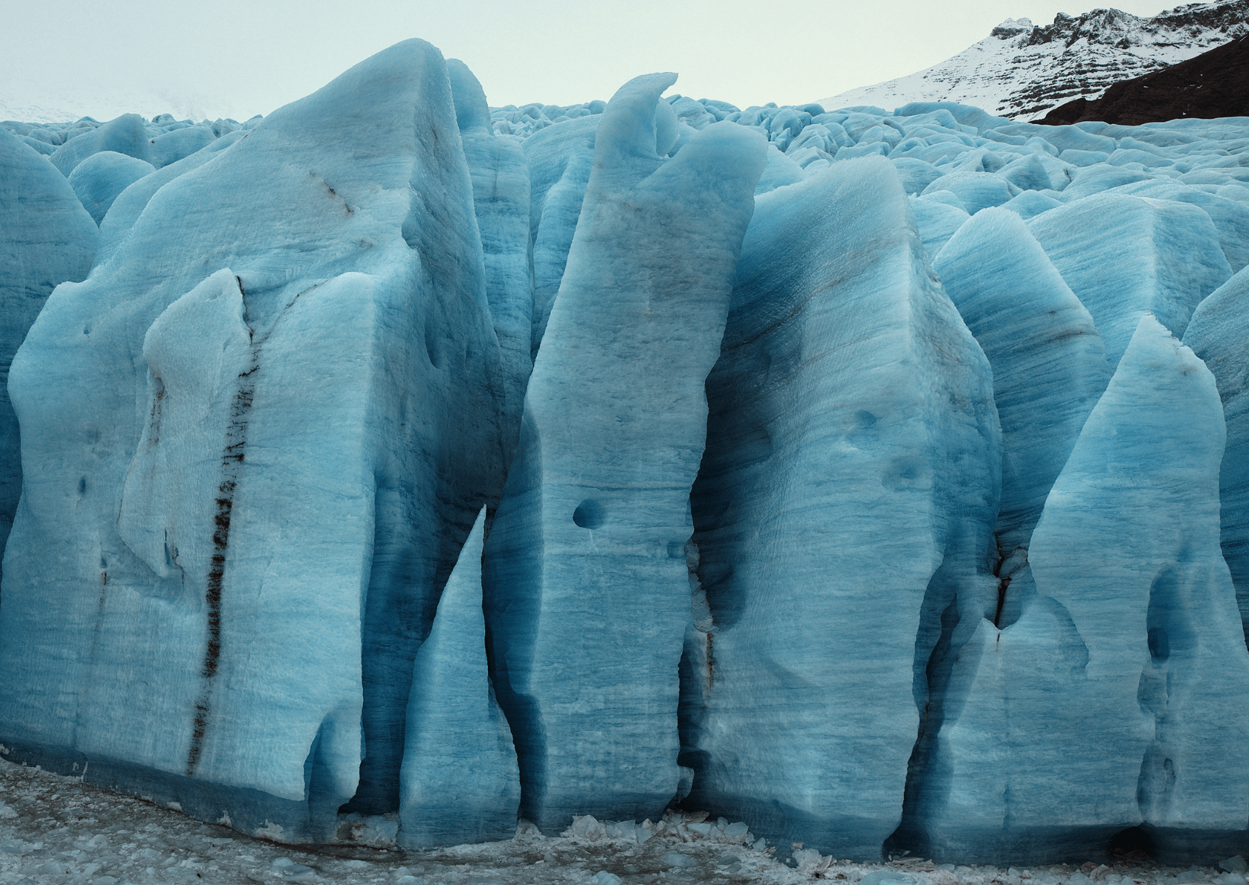 Glacial tongue descends into glacial lagoon. Image: National Geographic.