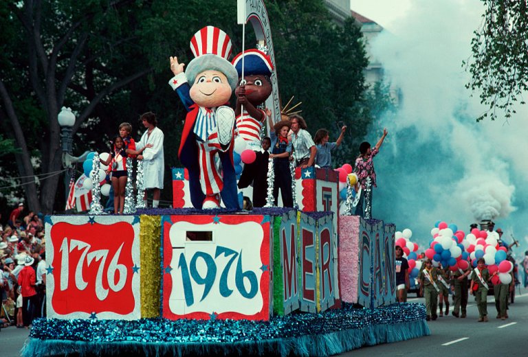 Bicentennial Parade, 1976. (Photo by © Wally McNamee/CORBIS/Corbis via Getty Images)