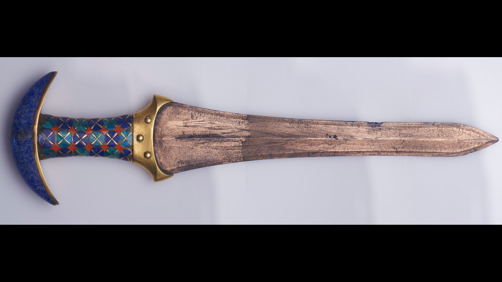Ornate dagger owned by Princess Ita, who lived during ancient Egypt's Middle Kingdom