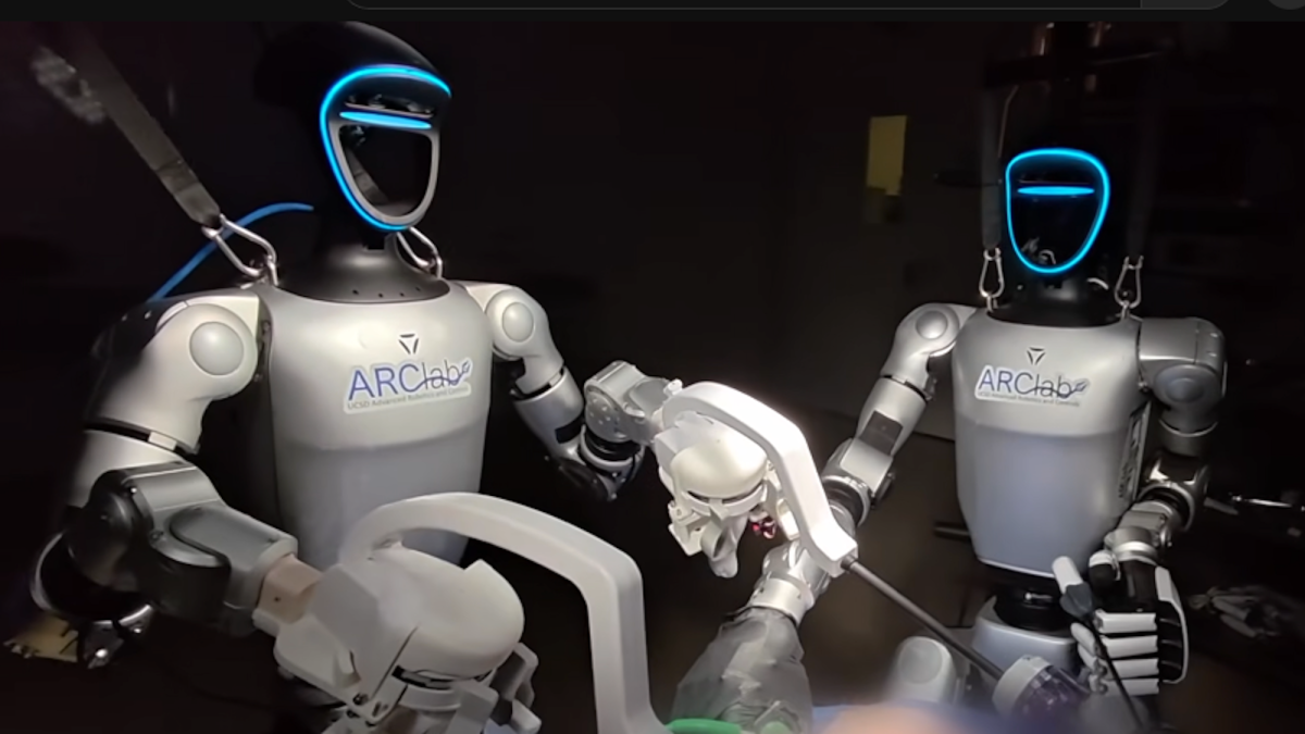 In groundbreaking first, humanoid robots performed surgery