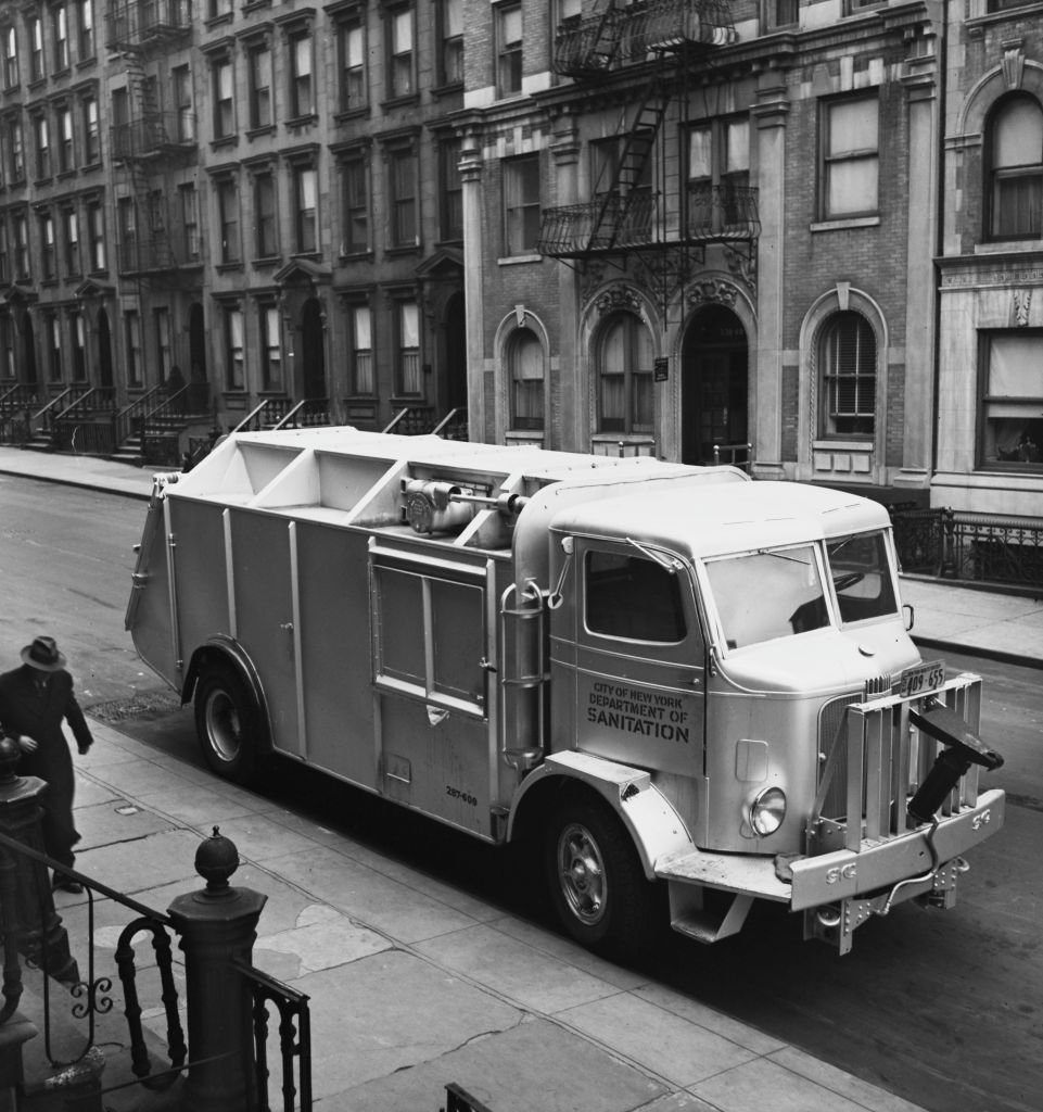 A City of New York Department of Sanitation truck in New York City, USA, circa 1940. 