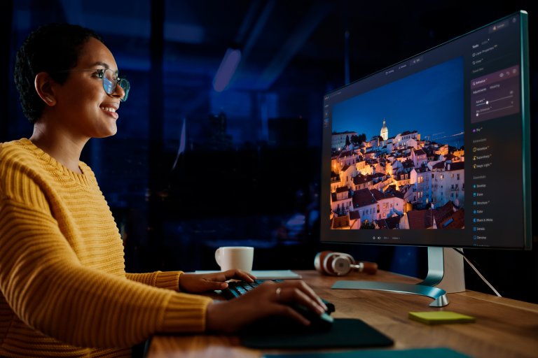 Primary image for blurry vacation photos deserve better fix them with this award-winning app bundle Stack Commerce sponsored deal
